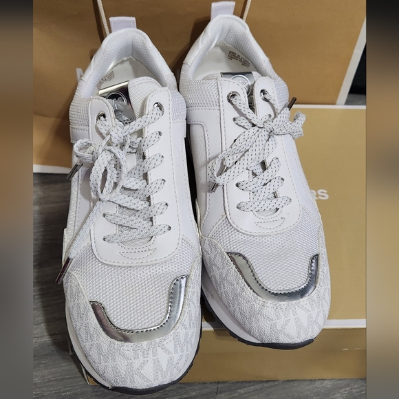 Michael Kors Tennis Shoes - Picture 5 of 6